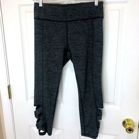 Gaiam gray Capri workout casual leggings size medium - Picture 1 of 13